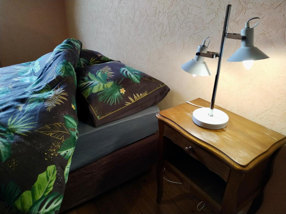 Le Gîte du Trésor Montreuil-Bellay Extérieur photo
