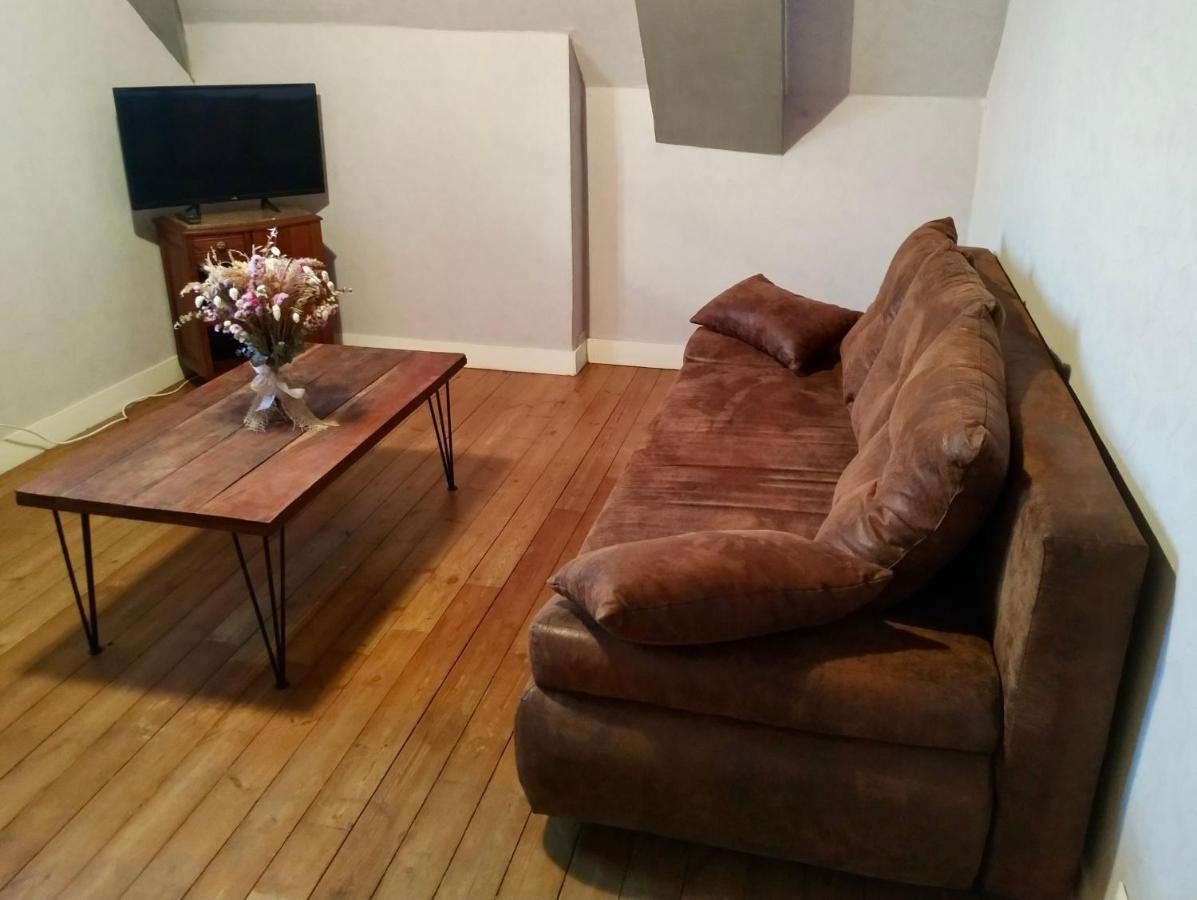 Le Gîte du Trésor Montreuil-Bellay Extérieur photo